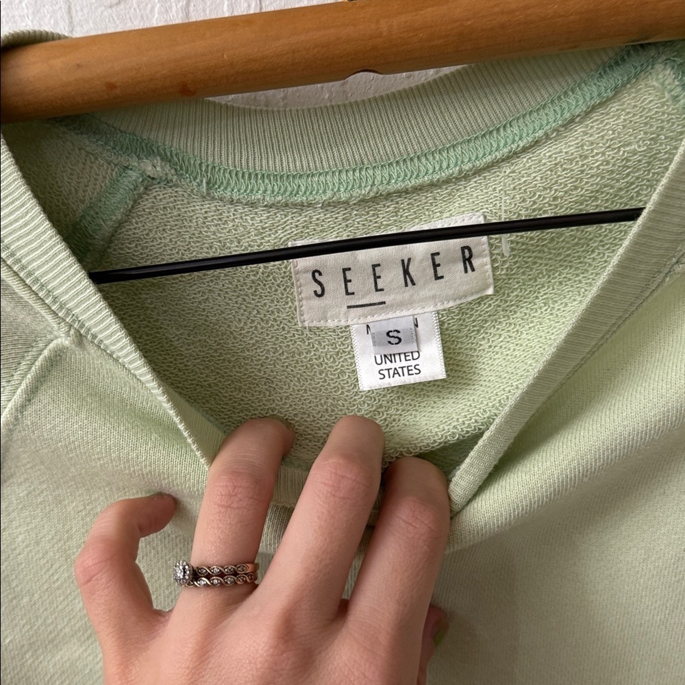 Seeker Dorian Sweatshirt Green Raglan Short Sleeve Anthropologie Small - Picture 6 of 9